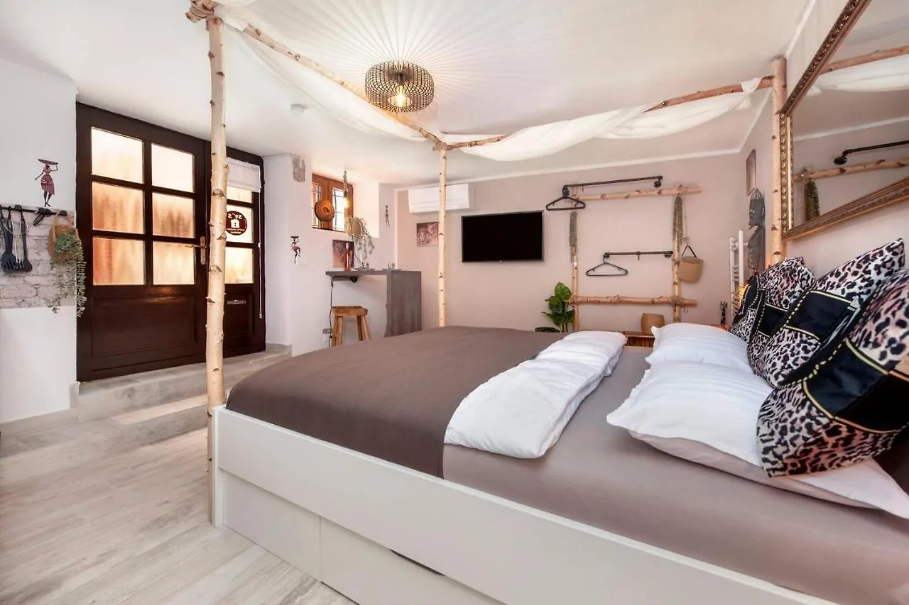 Sy'S Studios Rovinj 0*,  Croatia