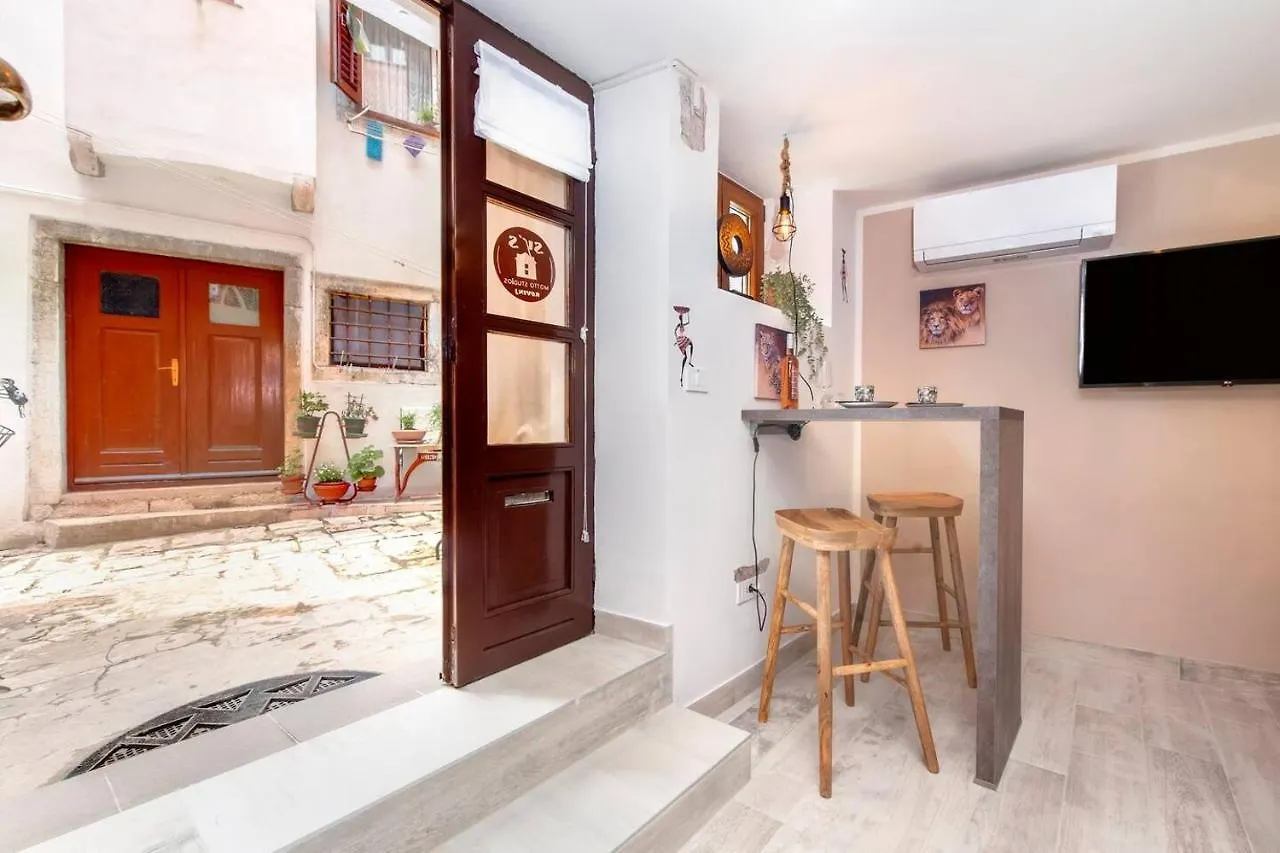 Sy'S Studios Rovinj 0*,  Croatia