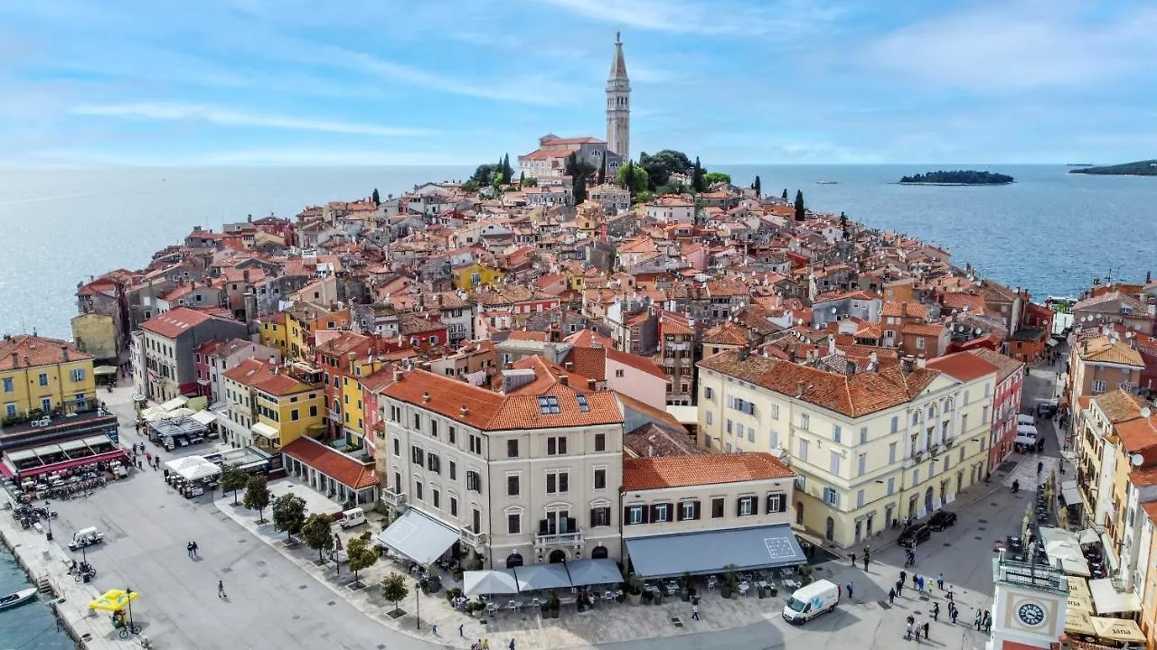 Sy'S Studios Rovinj Apartment